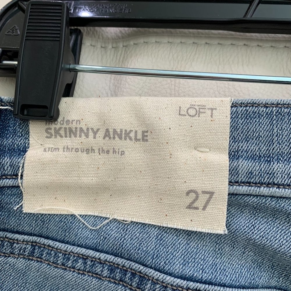 Ann Taylor LOFT Faded Modern Skinny Ankle Zipper Jeans Sz 27/4 - Picture 4 of 6